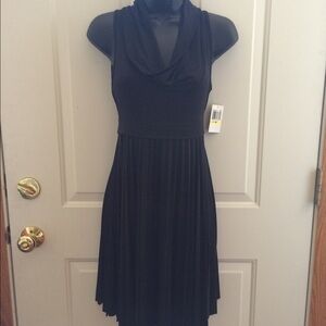 Black‎ Pleated Dress